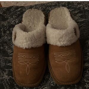 Women’s Ariat Boot Slippers